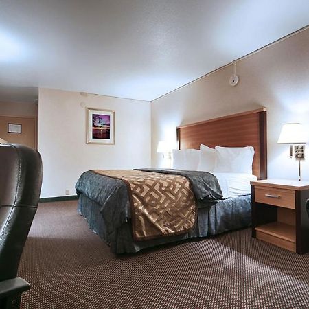 Magnuson Grand Columbus North Hotel Екстериор снимка