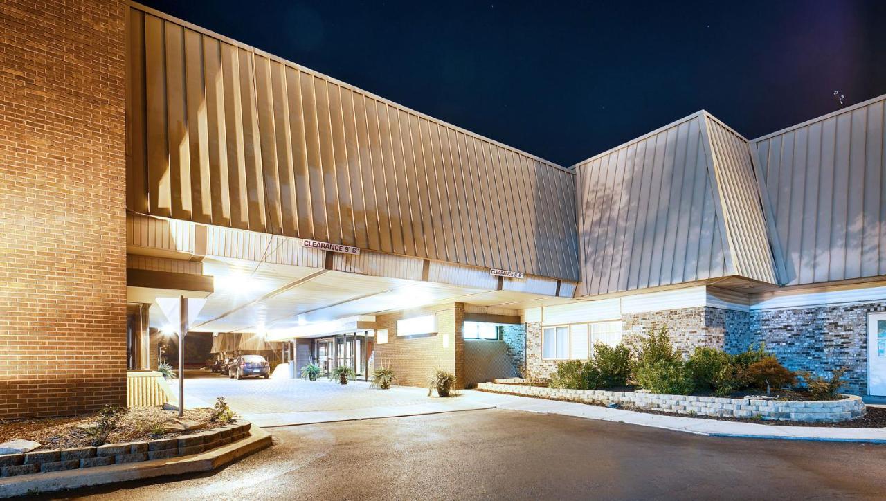 Magnuson Grand Columbus North Hotel Екстериор снимка